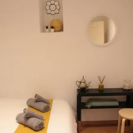 Cozy One Bedroom + Patio Garden Apartment *