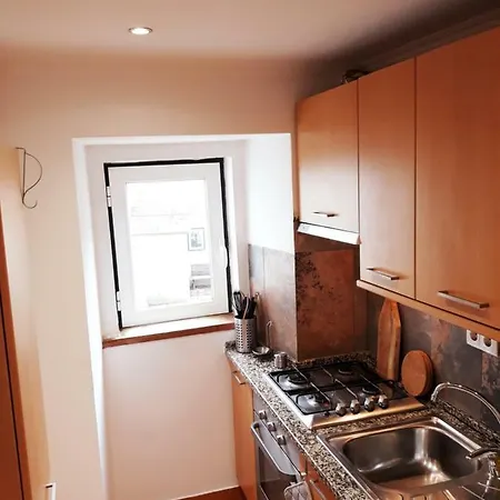 Cozy One Bedroom + Patio Garden Apartment