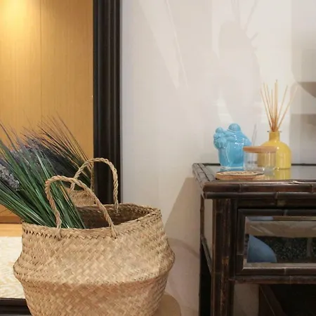 Cozy One Bedroom + Patio Garden Apartment *